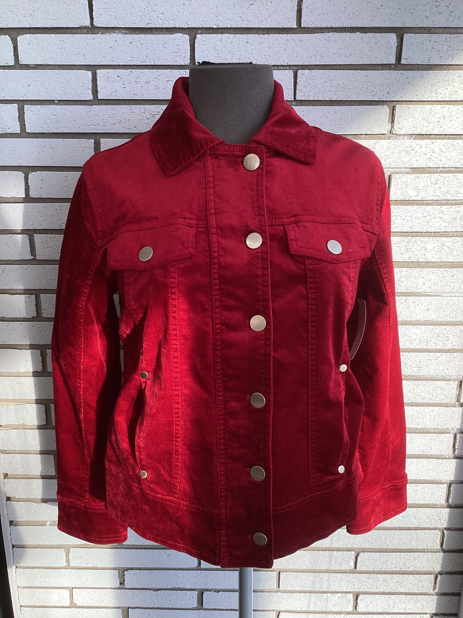 Btn Up Velvet Jacket, Red, Size: Medium