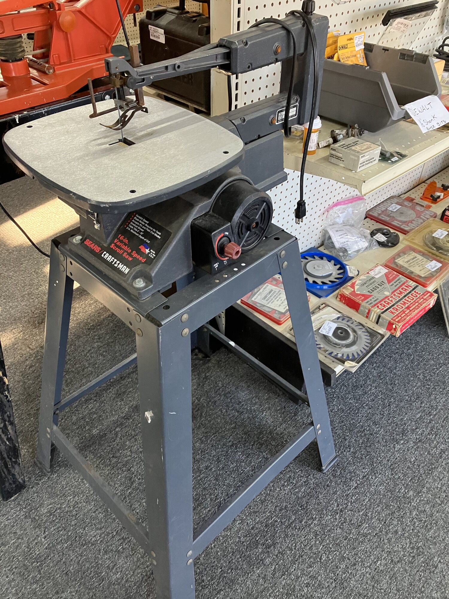 Scroll Saw, Size: 16in  Craftsman Variable Speed with Stand