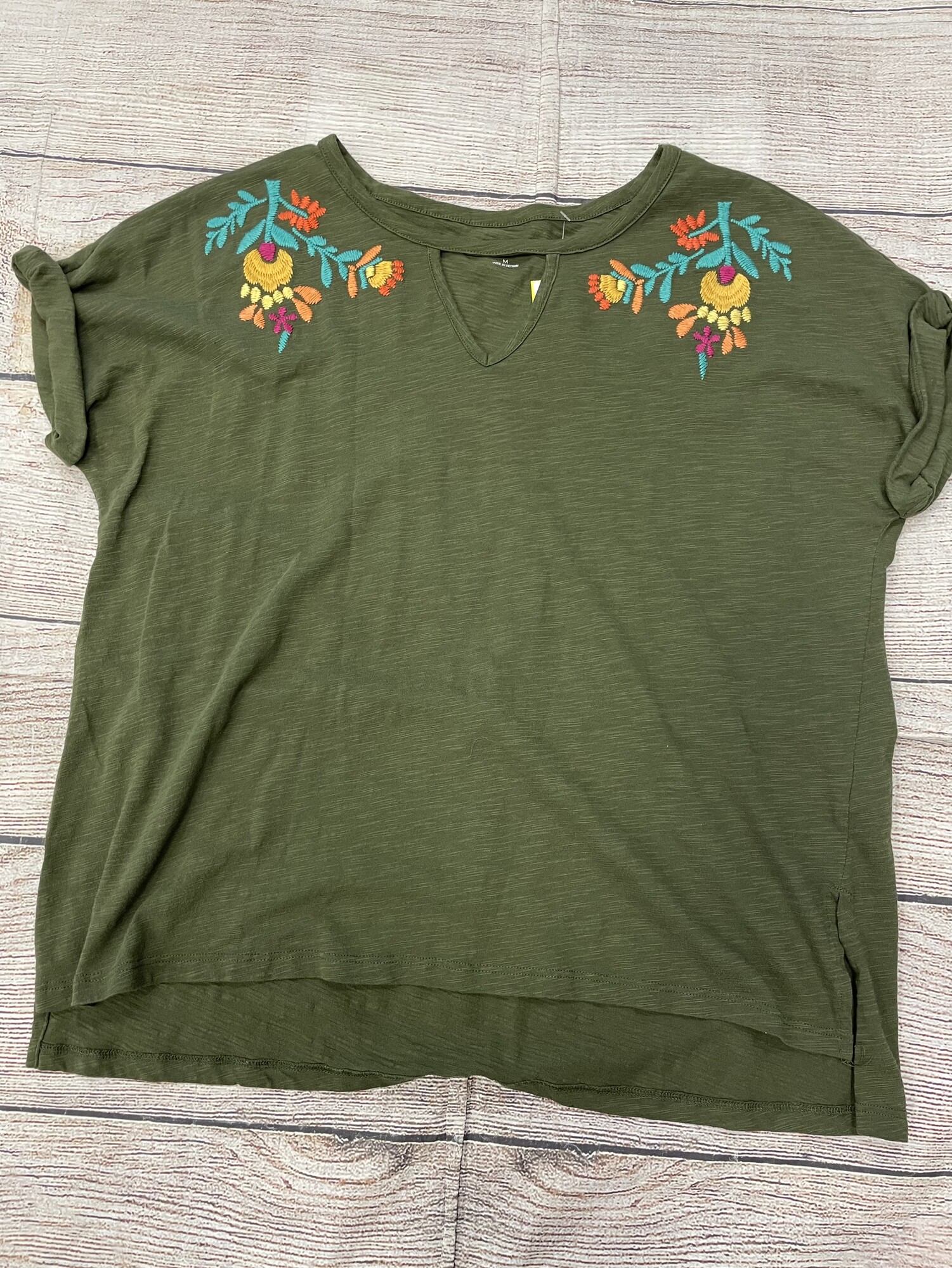 Ana Top, SS, Camo Green, Floral Embroidery on the Front of the Shoulders, Rolled Cuff Sleeves, Size: Medium