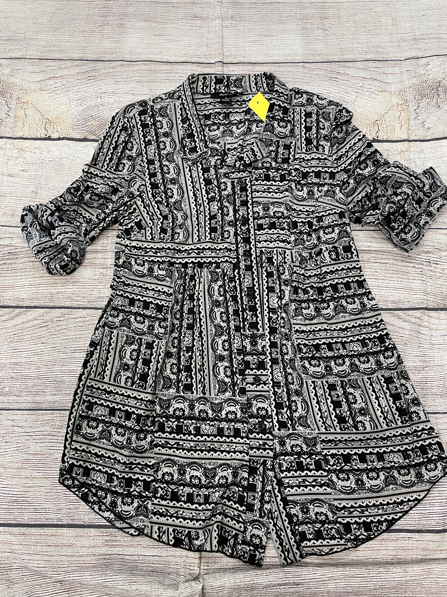 Style & Co. Blouse, SS, Black with a Khaki Colored Design, Button Front, Rolled Button Up Sleeves, Size: Small