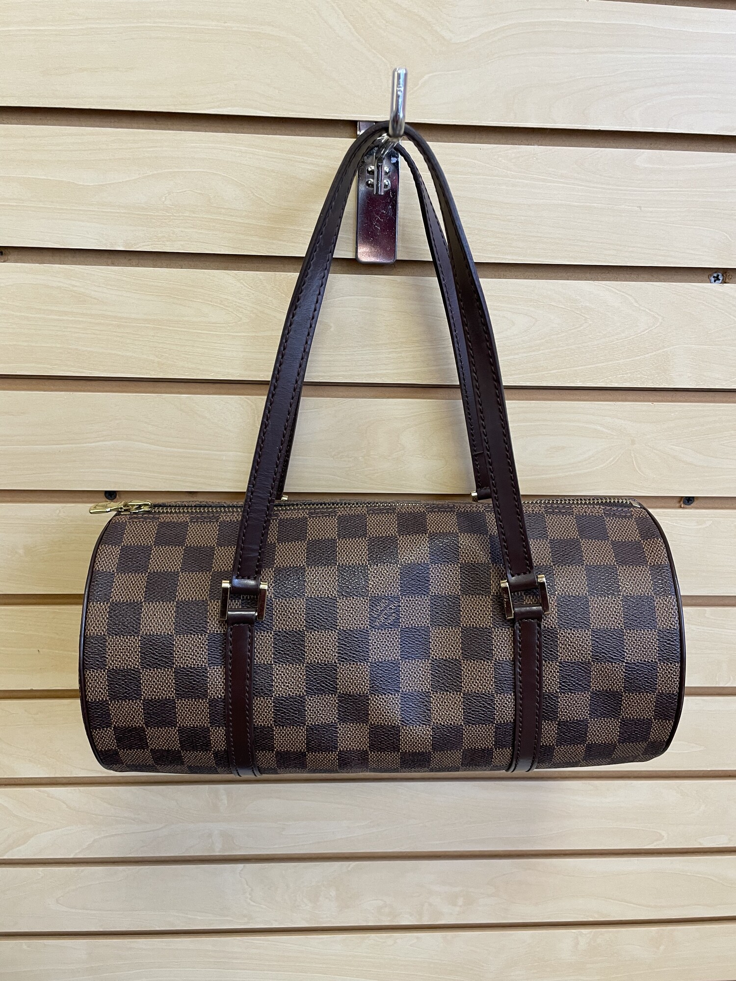 Louis Vuitton Papillon Handbag, Damier, Brown Coated Canvas Check Pattern with Rust Leather Lining, Brown Leather Straps, Some Water Stains on Inside of Straps, Gold Hardware

Size: Width: 12 inches, Height: 6 inches, Diameter: 6 inches, Handle Drop: 7 inches