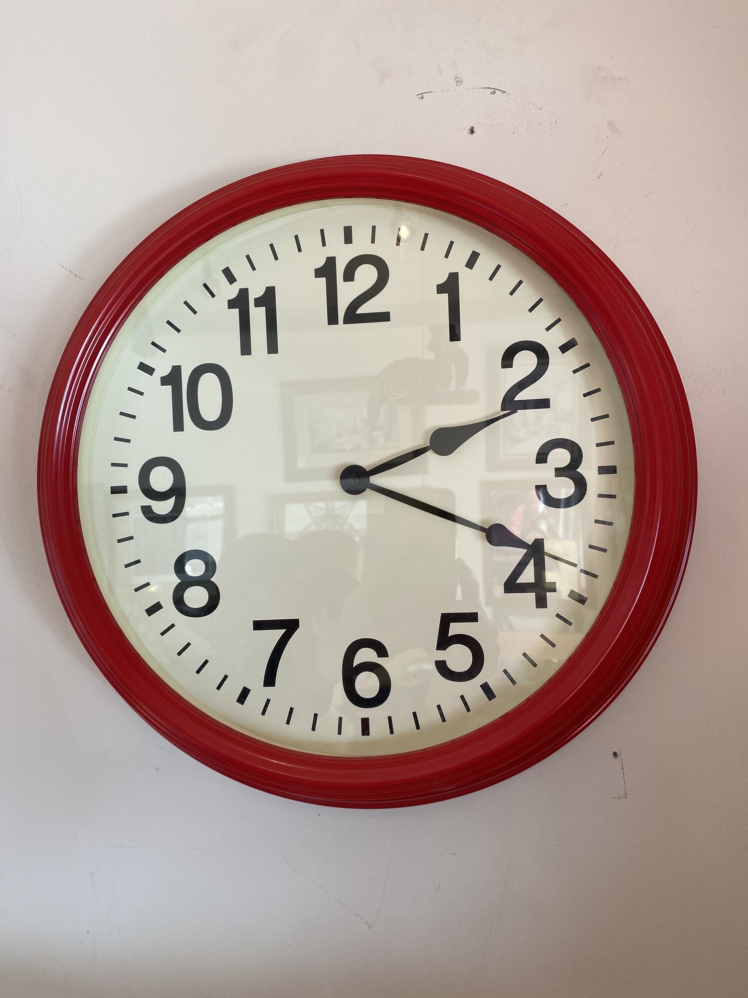 Red Wall Clock, Size: 16D