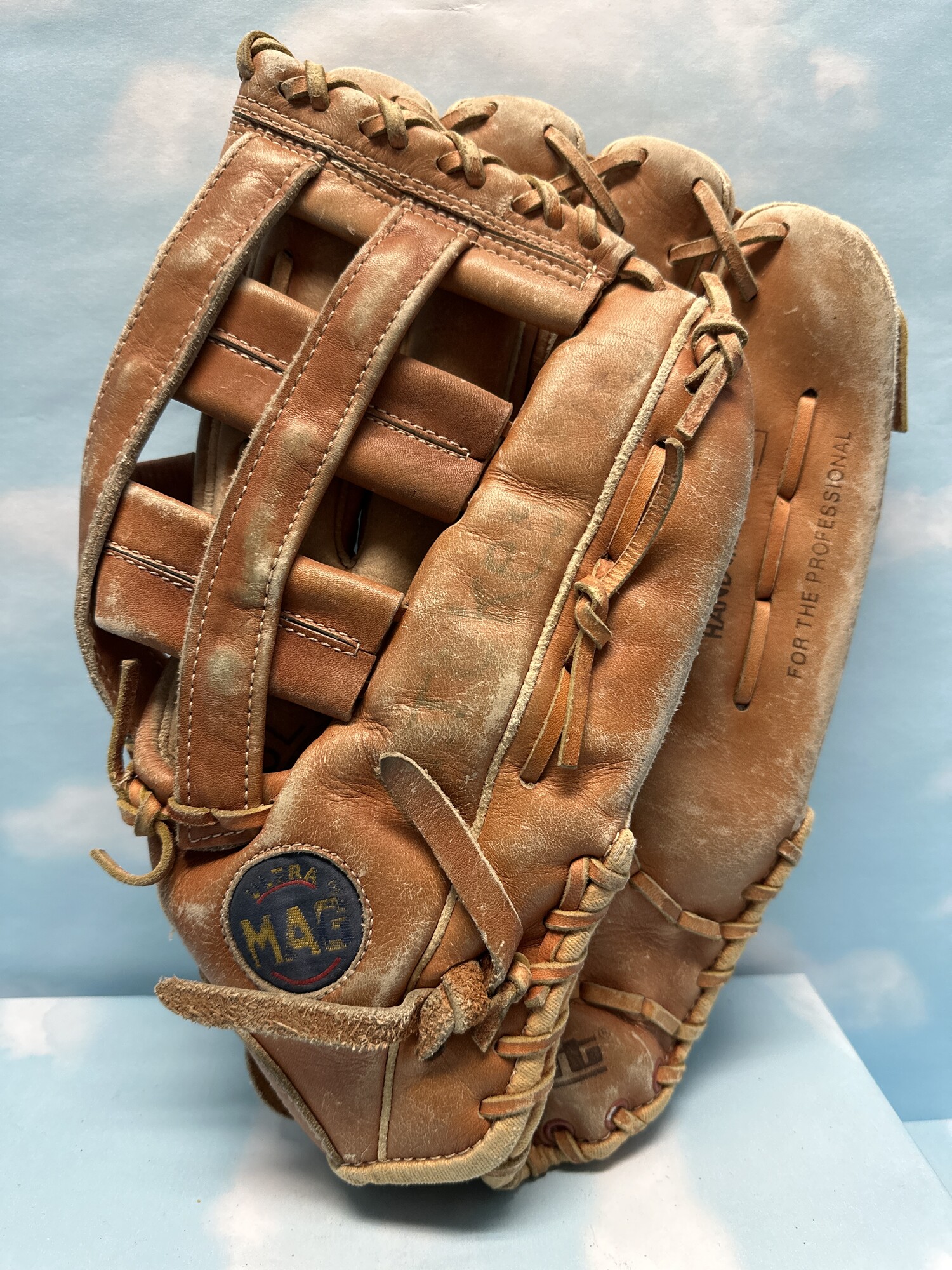 Regent baseball glove online