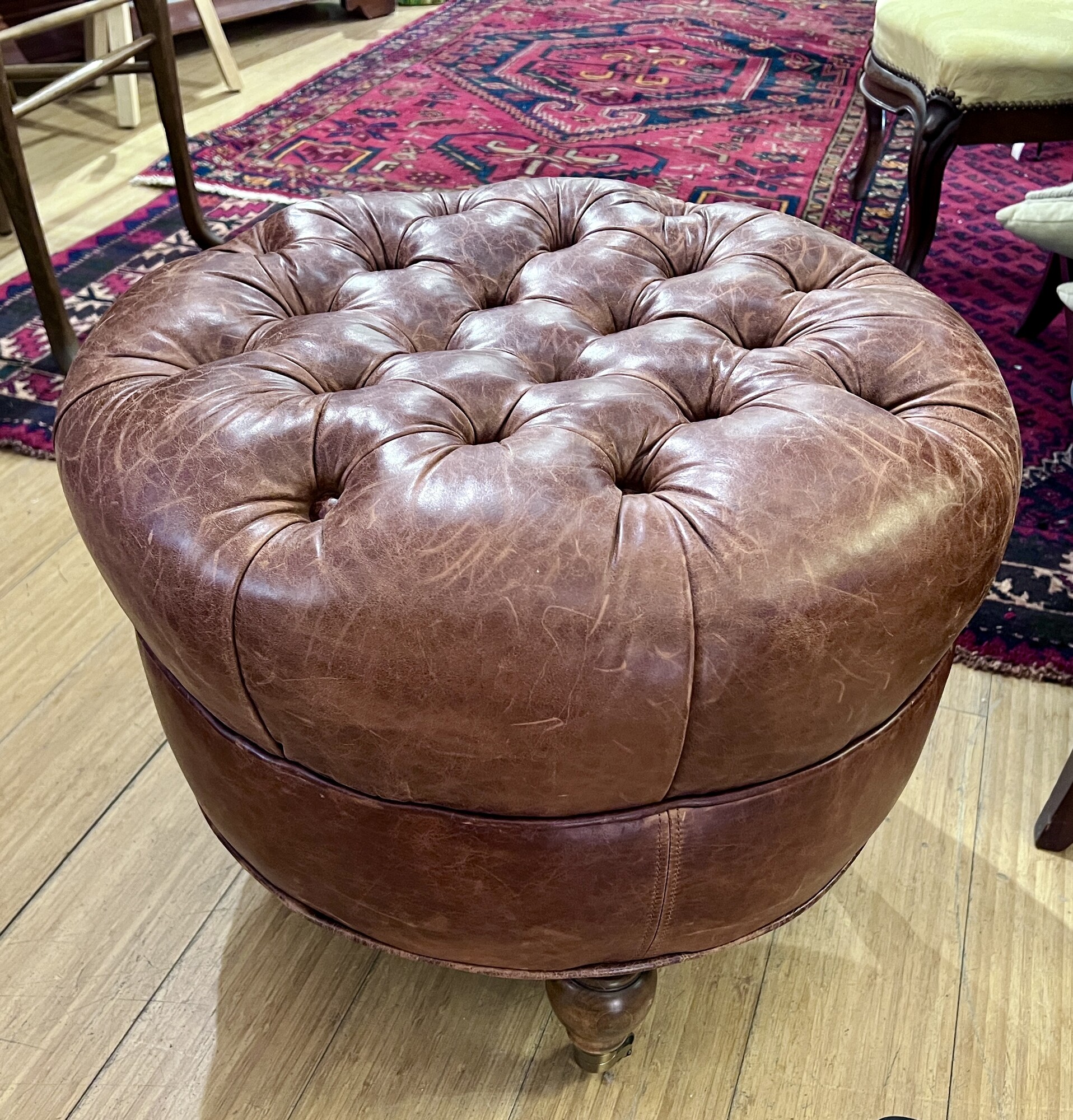 Ottoman Tufted Casters, Brown, Size: 22x18