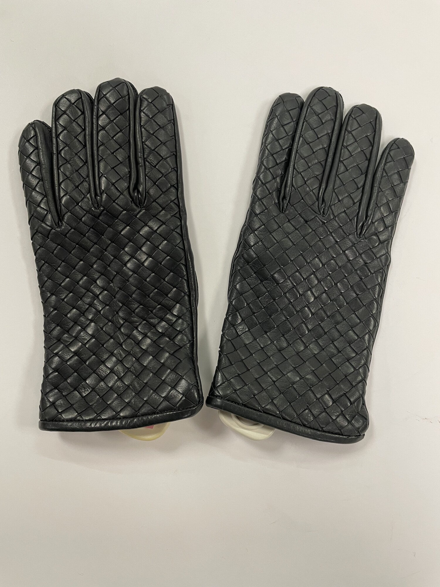 Bottega Veneta:   Mens Designer Gloves, Classic Bottega weave in Navy, Size: M/ L.  These gloves scream softness and class!