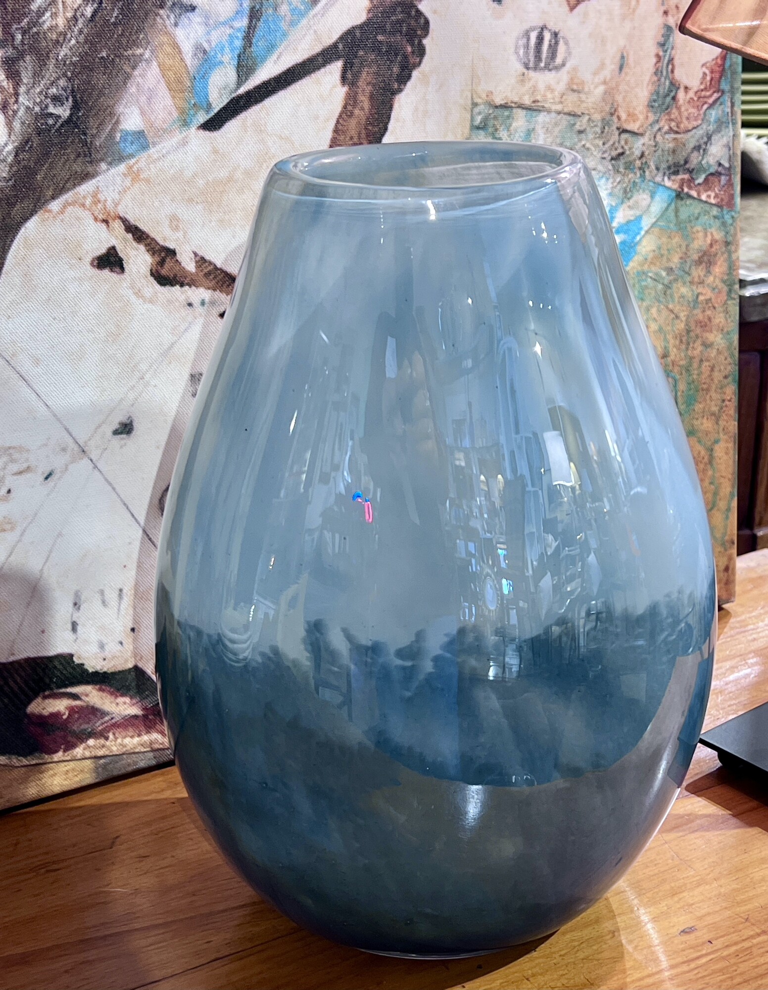 Teardrop Vase
Size: 11H