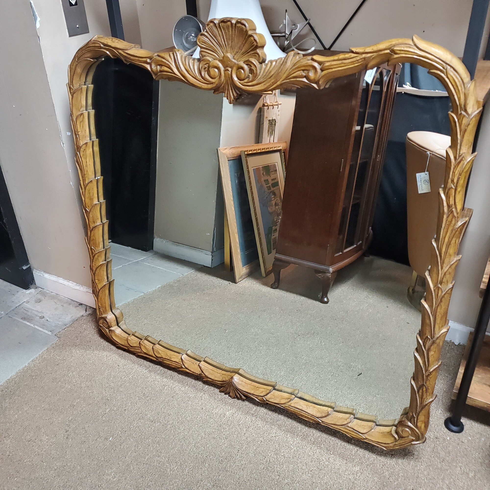Shell Motif Mirror, Caramel, Size: 45x43