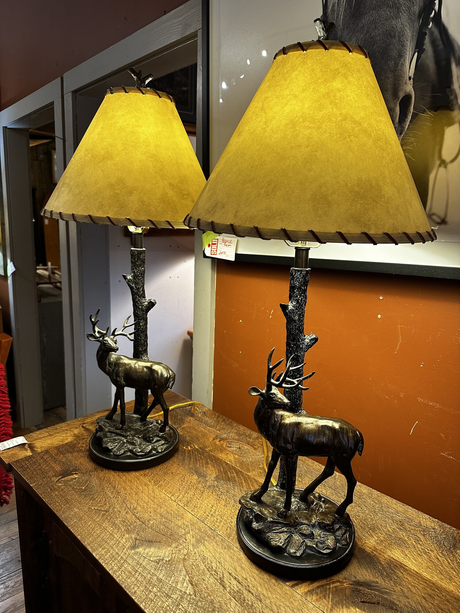 Stag Lamp - Set Of 2

Size: 30Tx15W