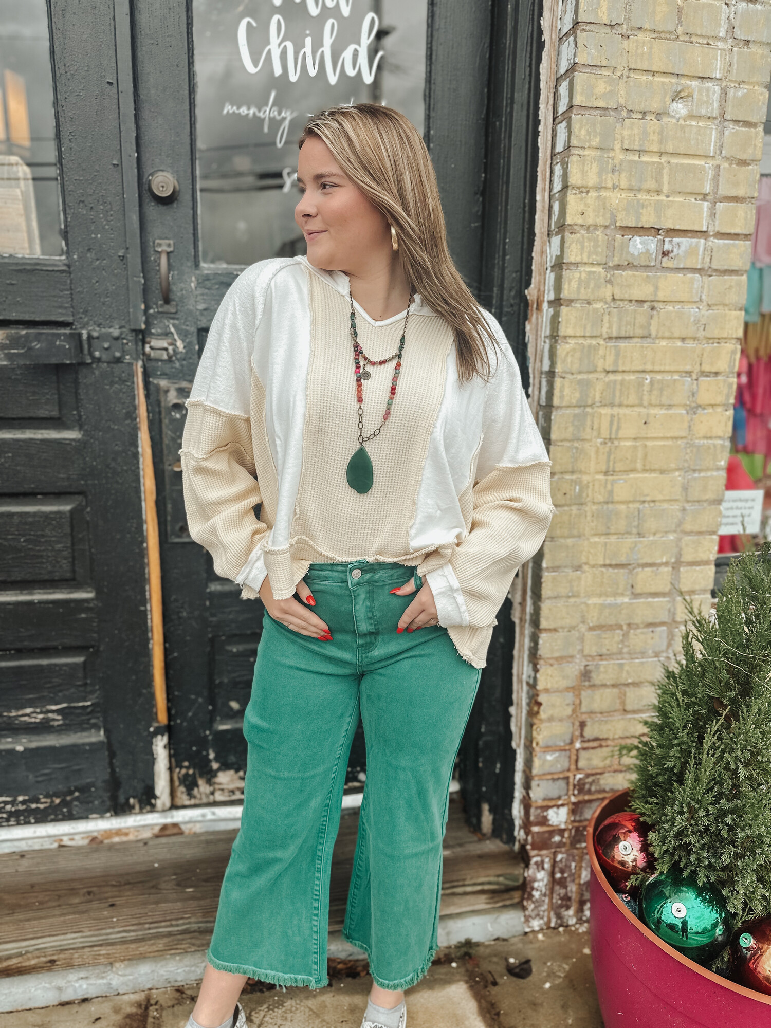 The perfect jeans for the holiday season! Pair with a cute top and some booties!