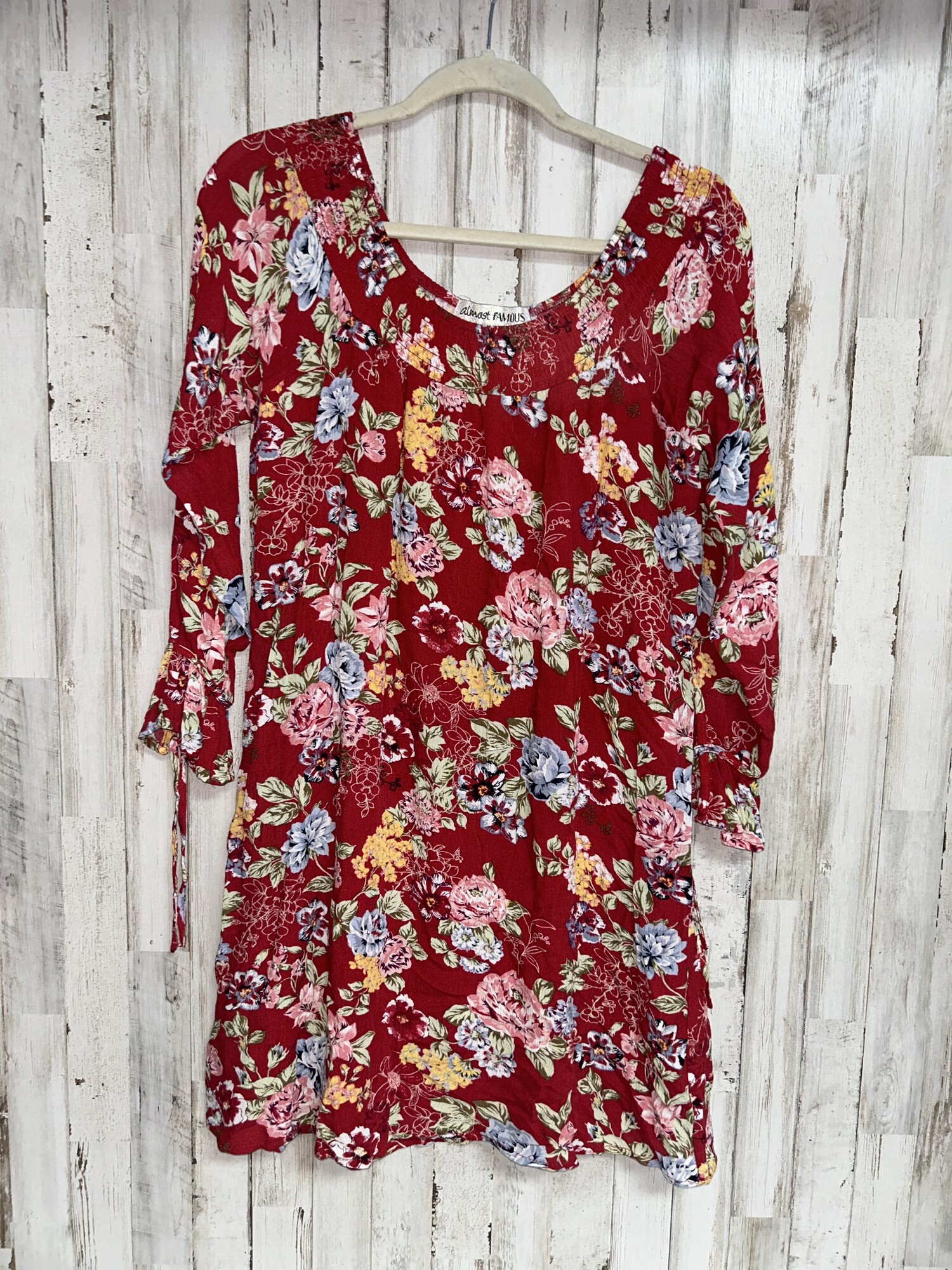 L Red Floral Smock Neck D