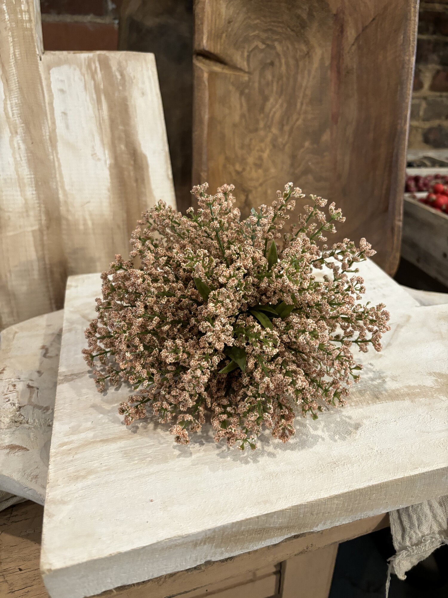 Another addition to our half sphere family is this pretty Bursting Posy Astilbe with its peach/ pink color makes it a  perfect  for any season
Half sphere measures 8 inches in diameter and is approx 5 inches tall