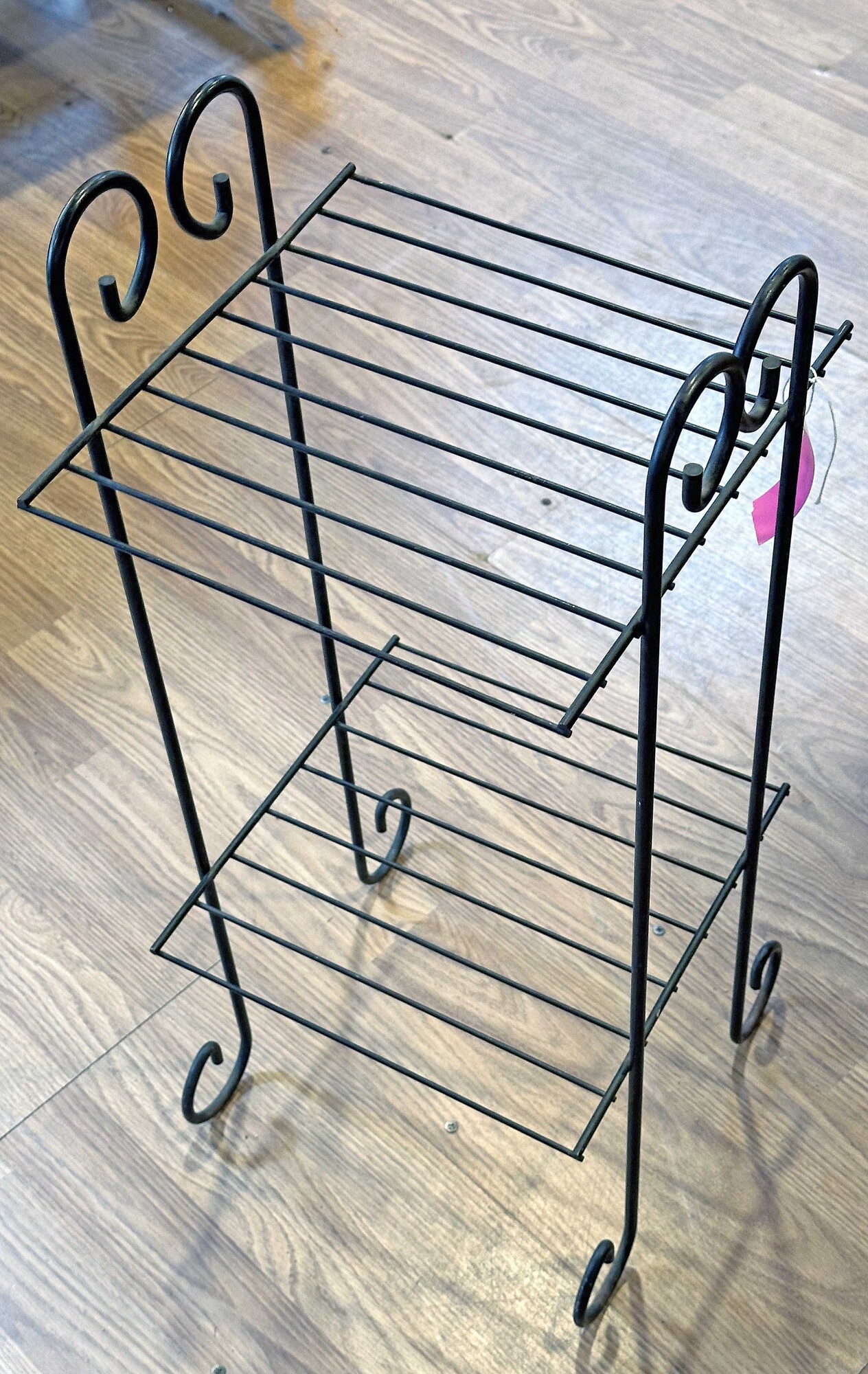 Blk 2 Shelf Iron Stand

2 Shelves
27 In Tall X  11 In Square