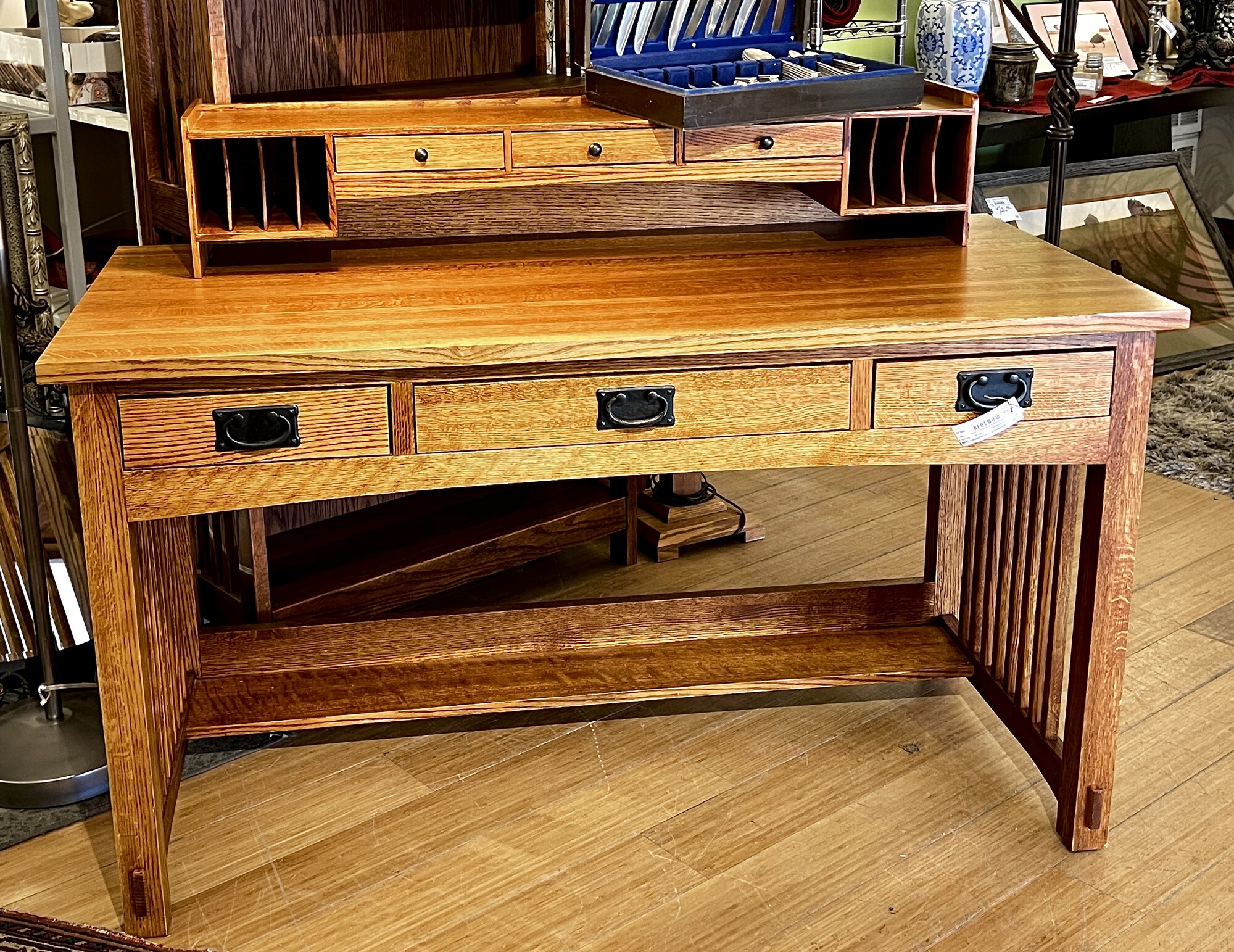 Desk/Hutch Royal Craftsman,
Size: 53x25x39
