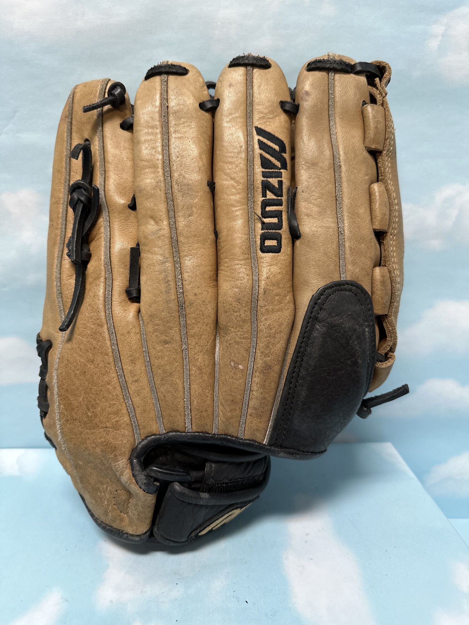 Glove MIZ Talon GPC1300 West Michigan Sports Recreation